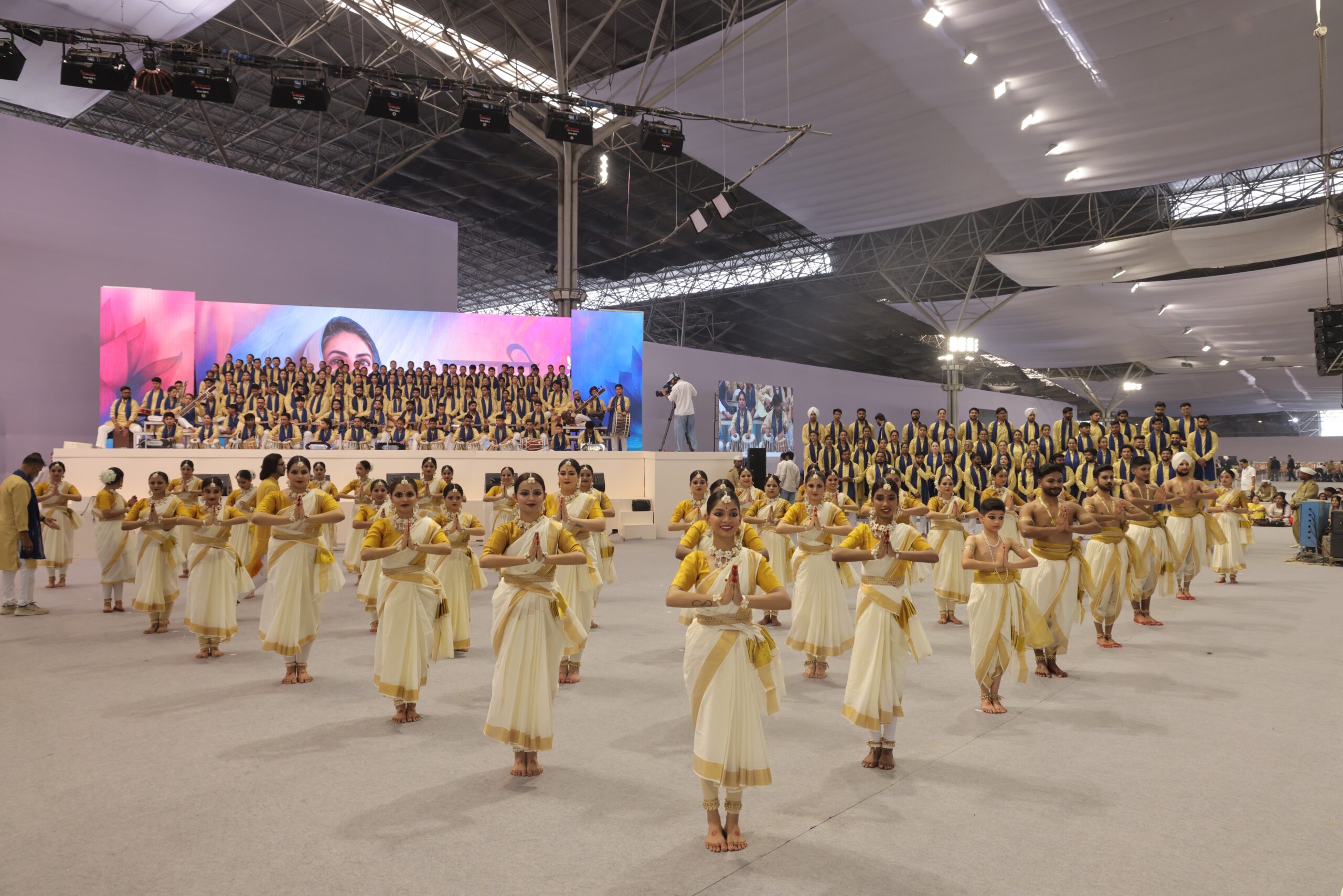 Samalkha illuminated by spiritual awakening; message of love and human unity resonates at the Nirankari Sant Samagam: Satguru Mata Sudiksha Ji Maharaj