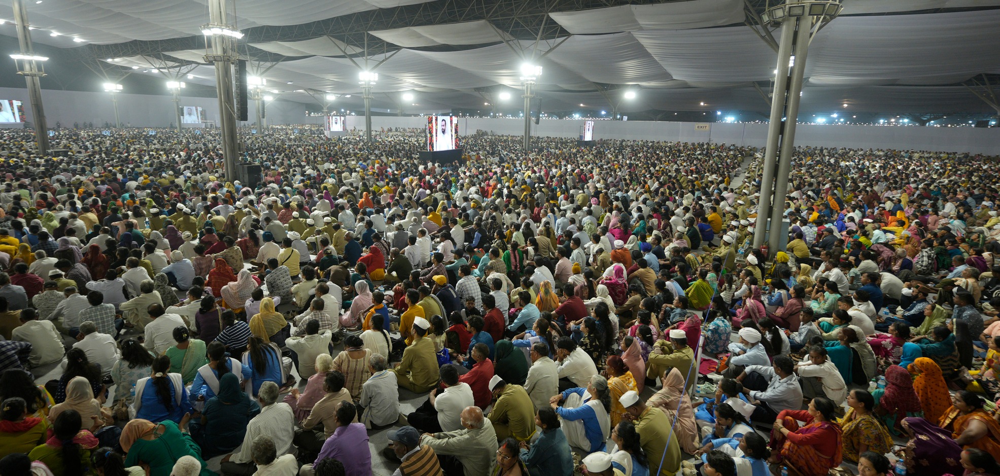 A massive surge of devotion witnessed at the 79th Nirankari Sant Samagam; Satguru Mata Sudiksha Ji delivers a message of spiritual awakening.