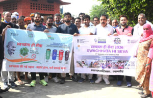 Sonipat: Cleanliness drive held at the cremation ground in Garhi Kesari on Gandhi Jayanti.