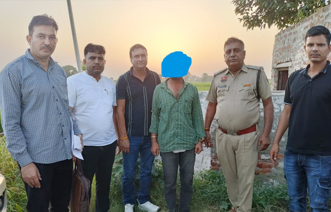 Sonipat: Smuggler arrested while arriving to sell heroin at a tubewell in Khanpur Khurd.