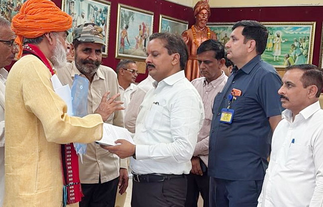 Sonipat: 500 villagers from 50 panchayats attended the free legal advice camp.